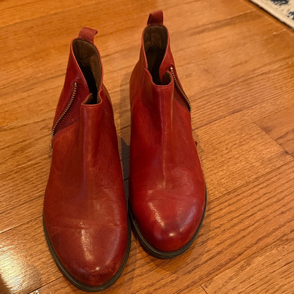 Eric Michael red leather ankle boots